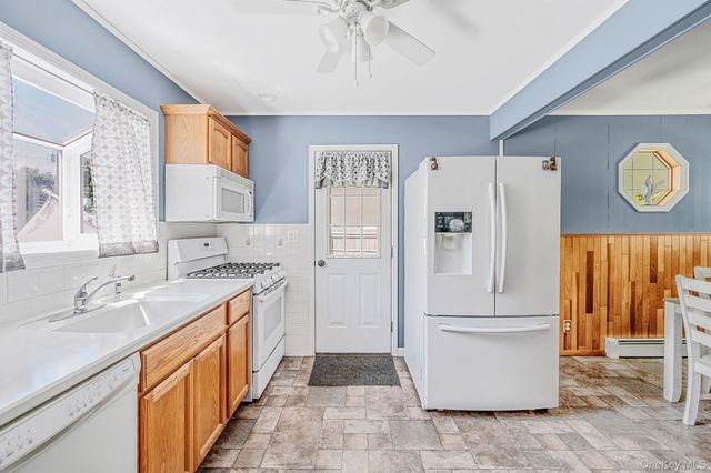 152 Grand Avenue, Shirley, NY 11967