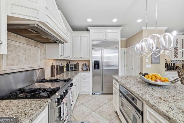 2711 Trailing Ivy Way, Buford, GA 30519