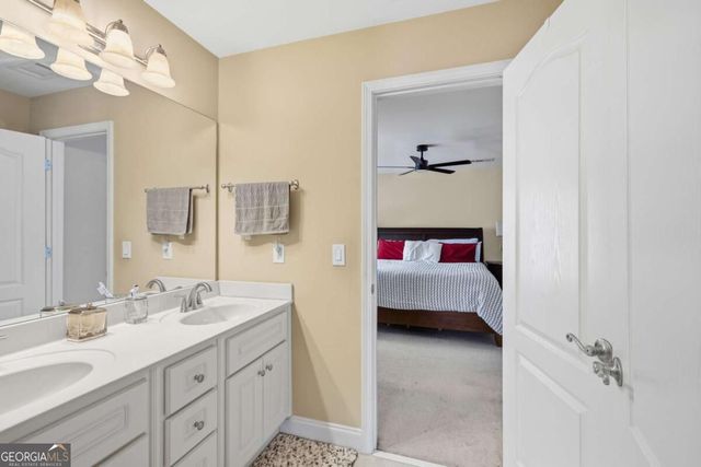 2711 Trailing Ivy Way, Buford, GA 30519