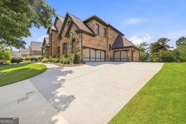 2711 Trailing Ivy Way, Buford, GA 30519
