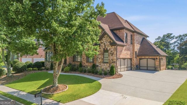 2711 Trailing Ivy Way, Buford, GA 30519