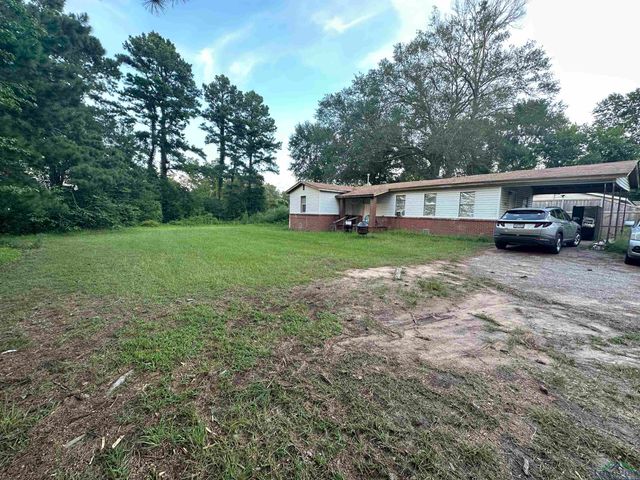1005 Agness Dr, Longview, TX 75602