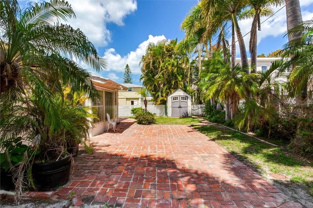 16107 GULF BOULEVARD, Redington Beach, FL 33708