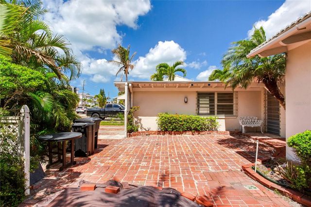 16107 GULF BOULEVARD, Redington Beach, FL 33708