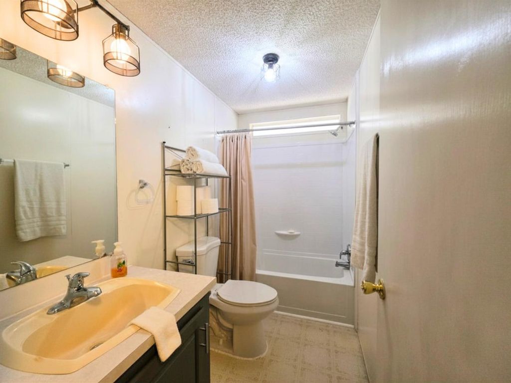 Image 10 of property listing at 30501 Auberry Road # 32, Auberry, CA 93602