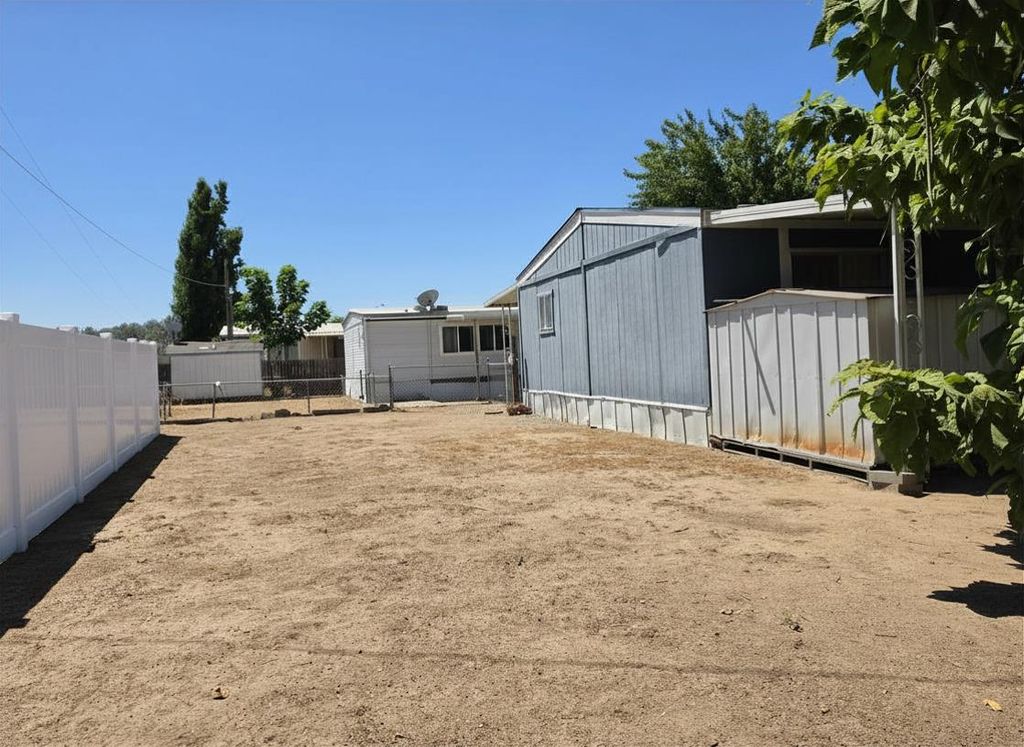 Image 15 of property listing at 30501 Auberry Road # 32, Auberry, CA 93602