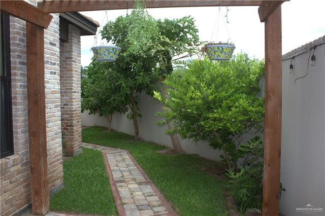 500 Grayson Avenue, Mcallen, TX 78504