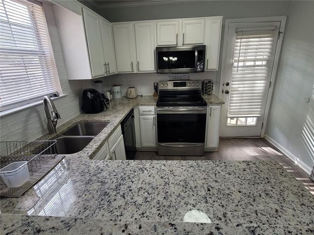 5980 Sherwood Trace, Lithonia, GA 30038