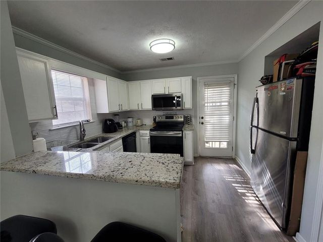 5980 Sherwood Trace, Lithonia, GA 30038