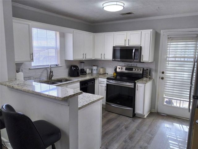5980 Sherwood Trace, Lithonia, GA 30038