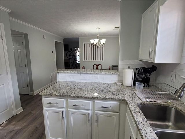 5980 Sherwood Trace, Lithonia, GA 30038