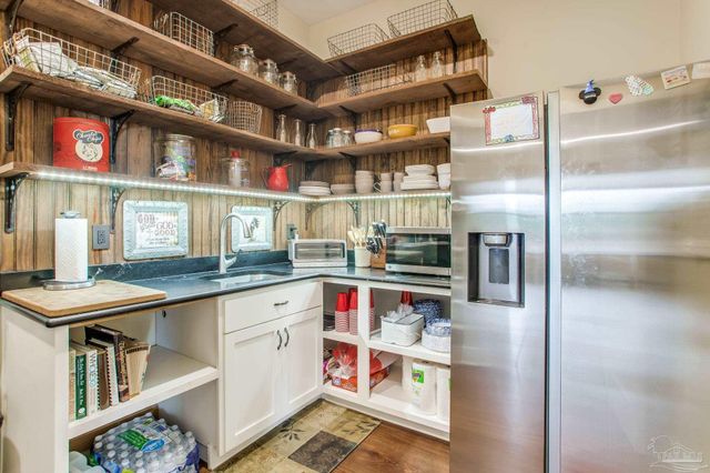 2110 Molino Bridge Rd, Pace, FL 32571