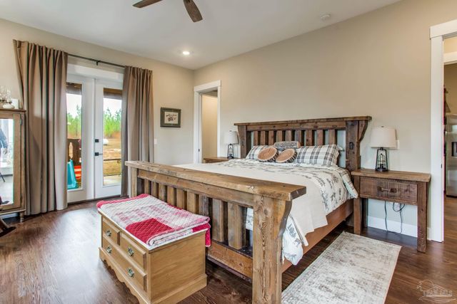 2110 Molino Bridge Rd, Pace, FL 32571