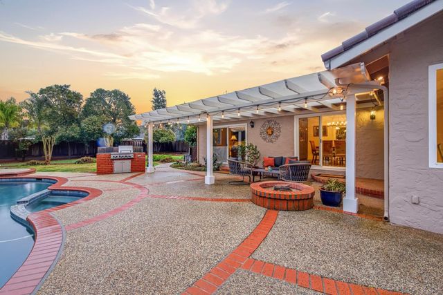 14660 Gallant Fox Way, Morgan Hill, CA 95037