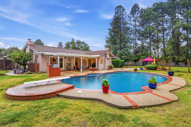 14660 Gallant Fox Way, Morgan Hill, CA 95037