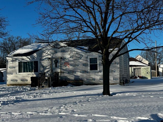 242 Sycamore Street, Fostoria, OH 44830