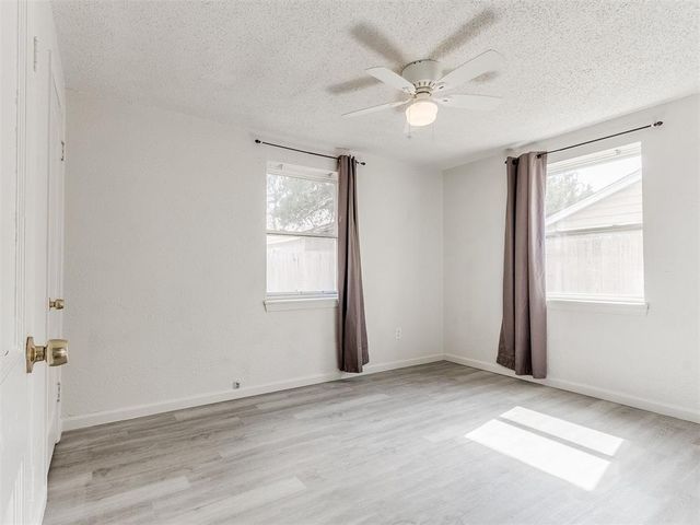 1104 Stansell Drive, Midwest City, OK 73110