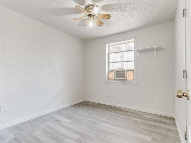 1104 Stansell Drive, Midwest City, OK 73110