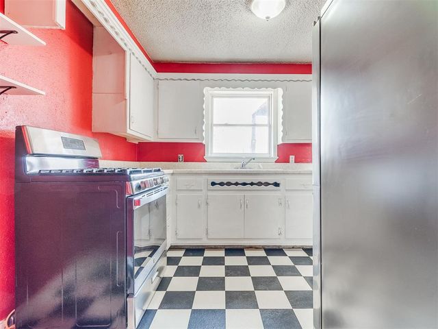 1104 Stansell Drive, Midwest City, OK 73110