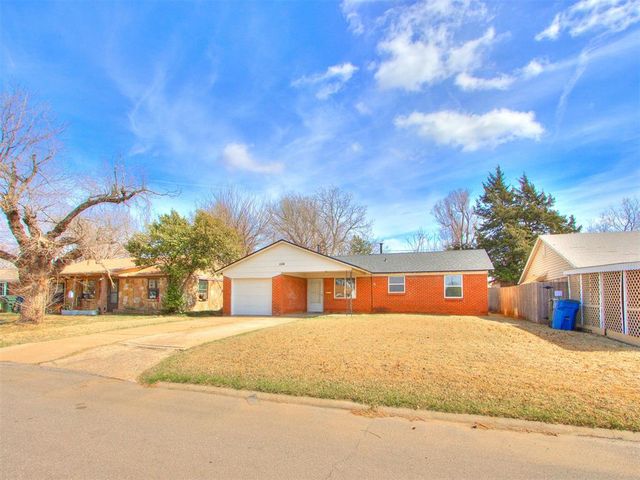 1104 Stansell Drive, Midwest City, OK 73110