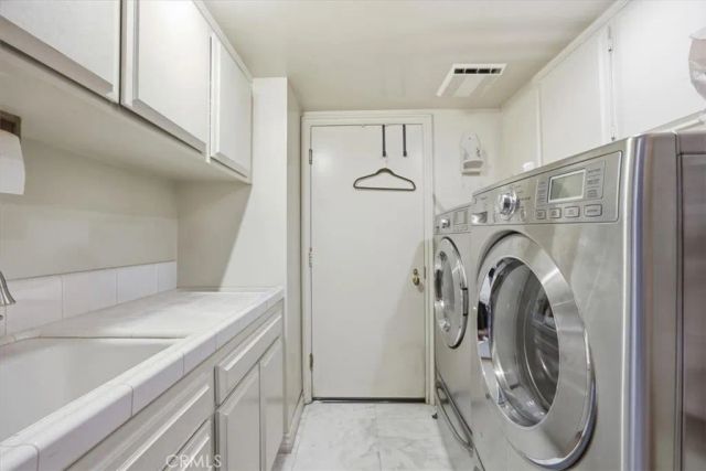 2 Avenida De Olma, Rancho Palos Verdes, CA 90275