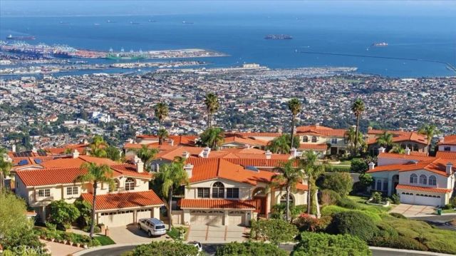 2 Avenida De Olma, Rancho Palos Verdes, CA 90275