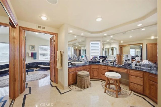 2 Avenida De Olma, Rancho Palos Verdes, CA 90275