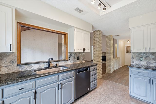 3316 Minot Avenue, Fort Worth, TX 76133