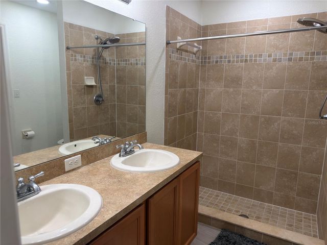 11340 SOUTHWIND LAKE DRIVE, Gibsonton, FL 33534