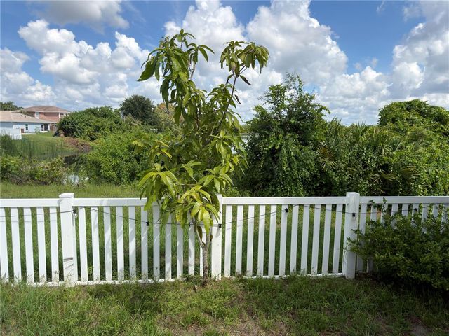 11340 SOUTHWIND LAKE DRIVE, Gibsonton, FL 33534