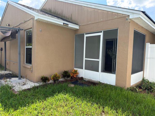 11340 SOUTHWIND LAKE DRIVE, Gibsonton, FL 33534