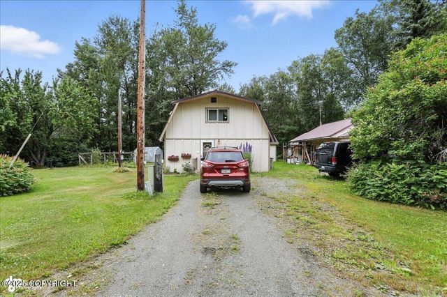 2000 N Eugene Drive, Palmer, AK 99645