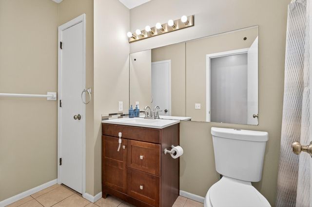 1302 Crestridge Lane N, Eagan, MN 55123