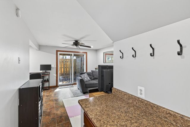 1302 Crestridge Lane N, Eagan, MN 55123