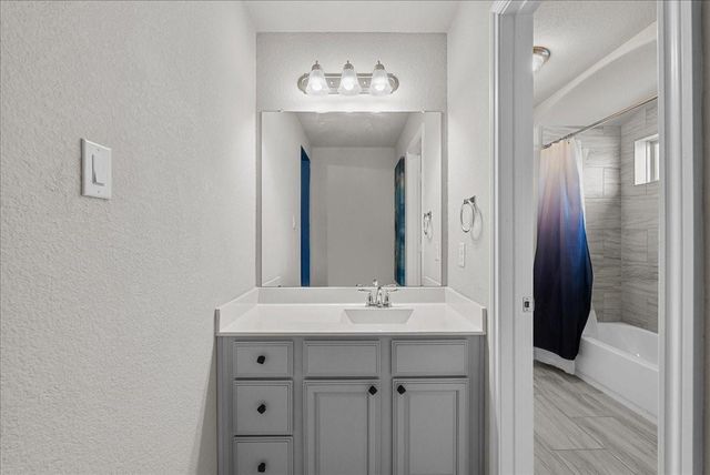 2417 Lake Mist Drive, Texas City, TX 77568