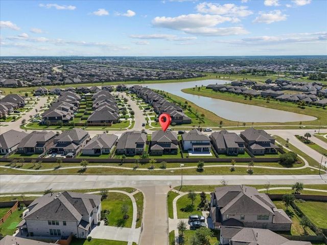 2417 Lake Mist Drive, Texas City, TX 77568