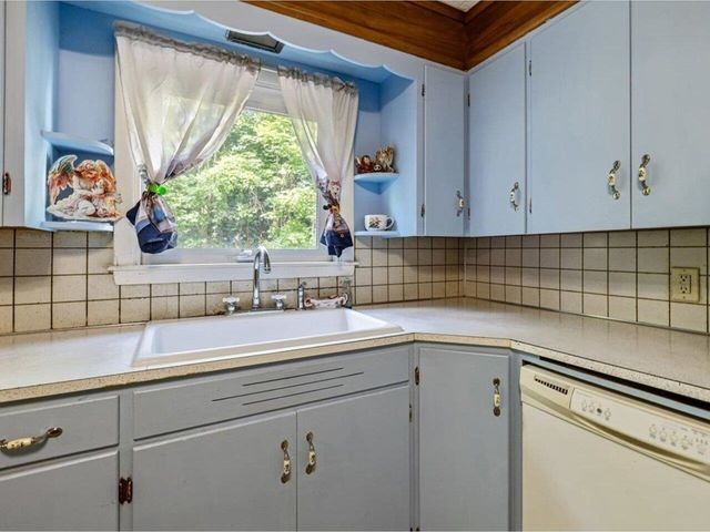 410 Main Street, Derby, VT 05830