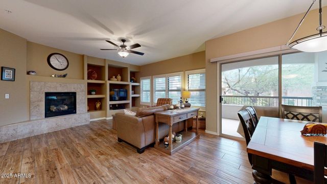 20121 N 76TH Street 1047, Scottsdale, AZ 85255