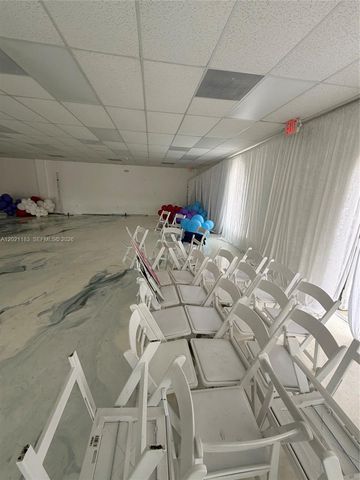 920 NW 119th St, Miami, FL 33168