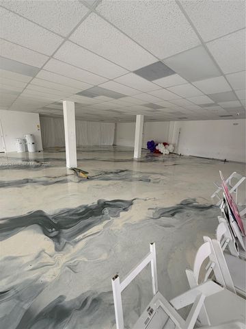 920 NW 119th St, Miami, FL 33168