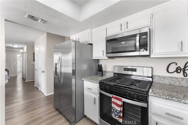3472 Roxbury, Rosamond, CA 93560