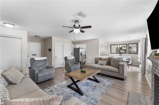 3472 Roxbury, Rosamond, CA 93560