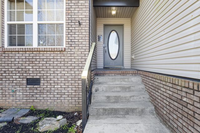 1995 GENERAL NEYLAND DRIVE, Clarksville, TN 37042