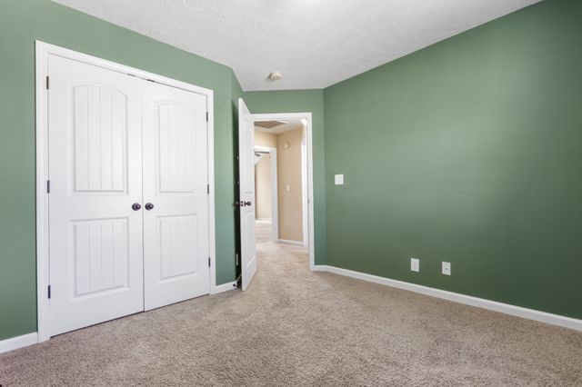1995 GENERAL NEYLAND DRIVE, Clarksville, TN 37042