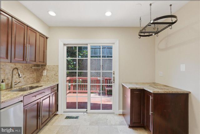 1433 MCLEAN MEWS CT, Mclean, VA 22101
