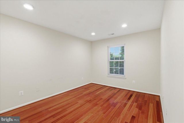 1433 MCLEAN MEWS CT, Mclean, VA 22101