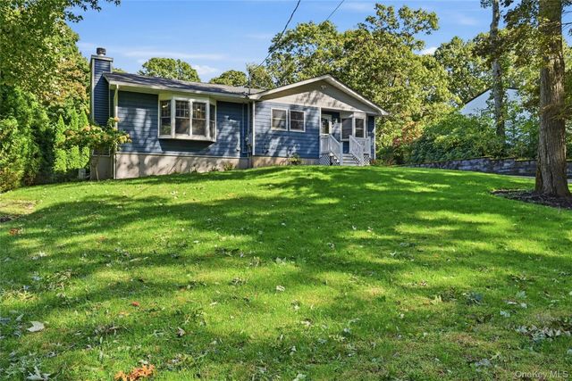 82 Oakwood Drive, Wading River, NY 11792