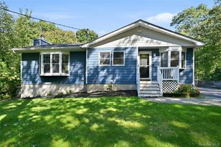 82 Oakwood Drive, Wading River, NY 11792