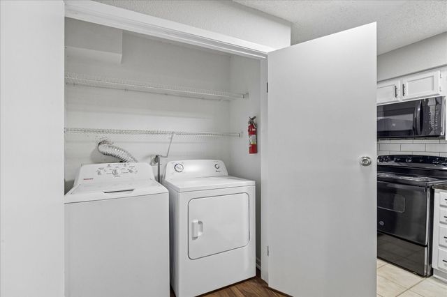 1710 W T C Jester Boulevard 1111, Houston, TX 77008