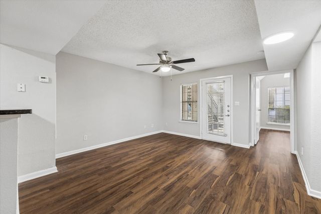 1710 W T C Jester Boulevard 1111, Houston, TX 77008